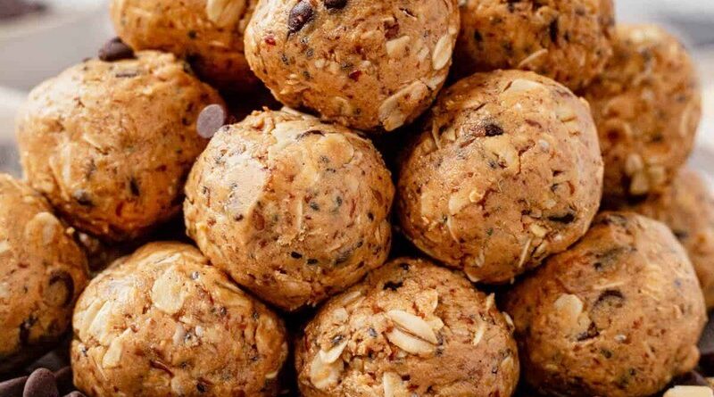 Low Carb Peanut Butter Protein Balls