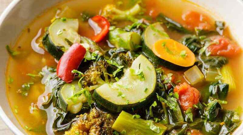 Low-Carb-Vegetable-Soup