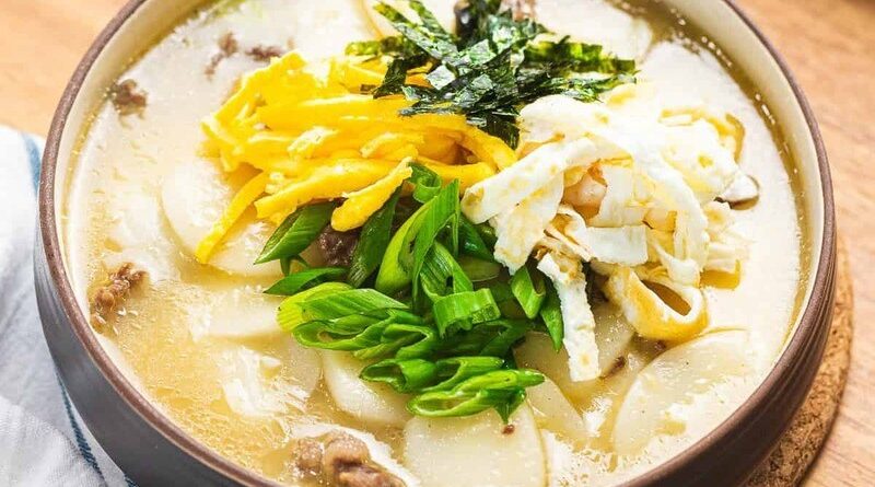 Korean-Rice-Cake-Soup