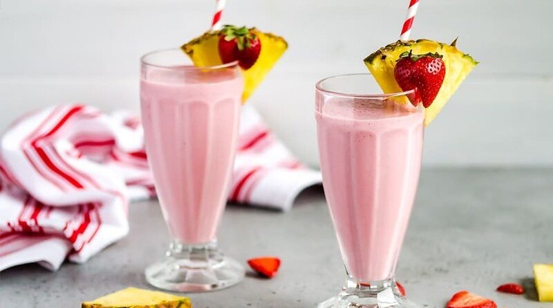 Pineapple-Strawberry-Smoothie