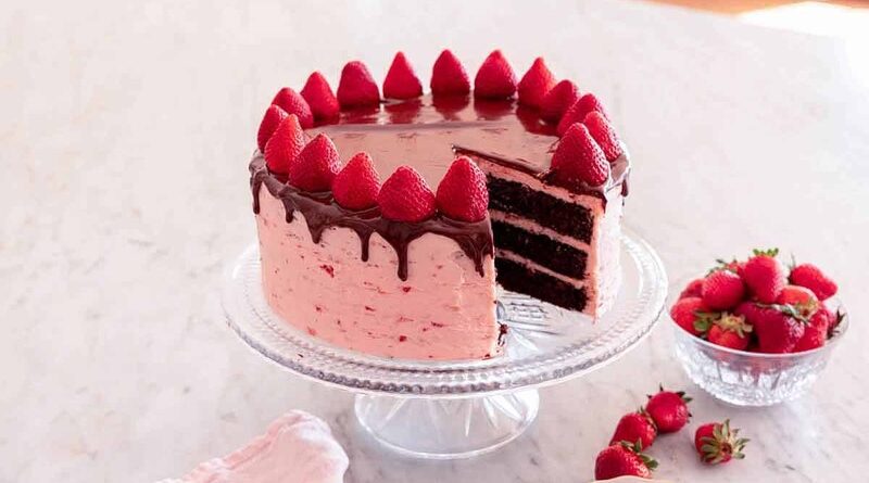 Chocolate Strawberry Cake