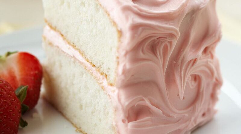 Strawberry-Champagne-Cake