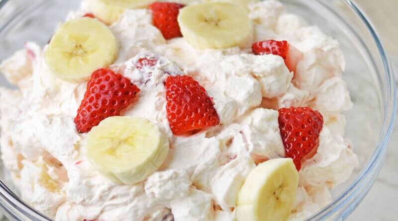 Strawberry-Banana-Cheesecake-Salad